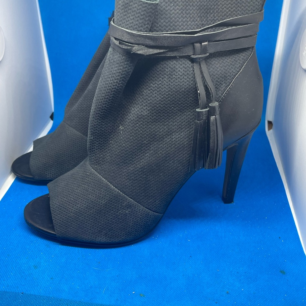 Black Leather Size 9.5 French Connection peep toe booties